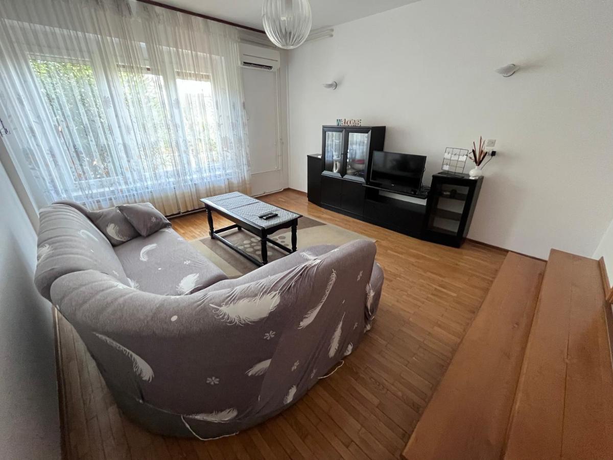 Apartment Franc 伊佐拉 外观 照片